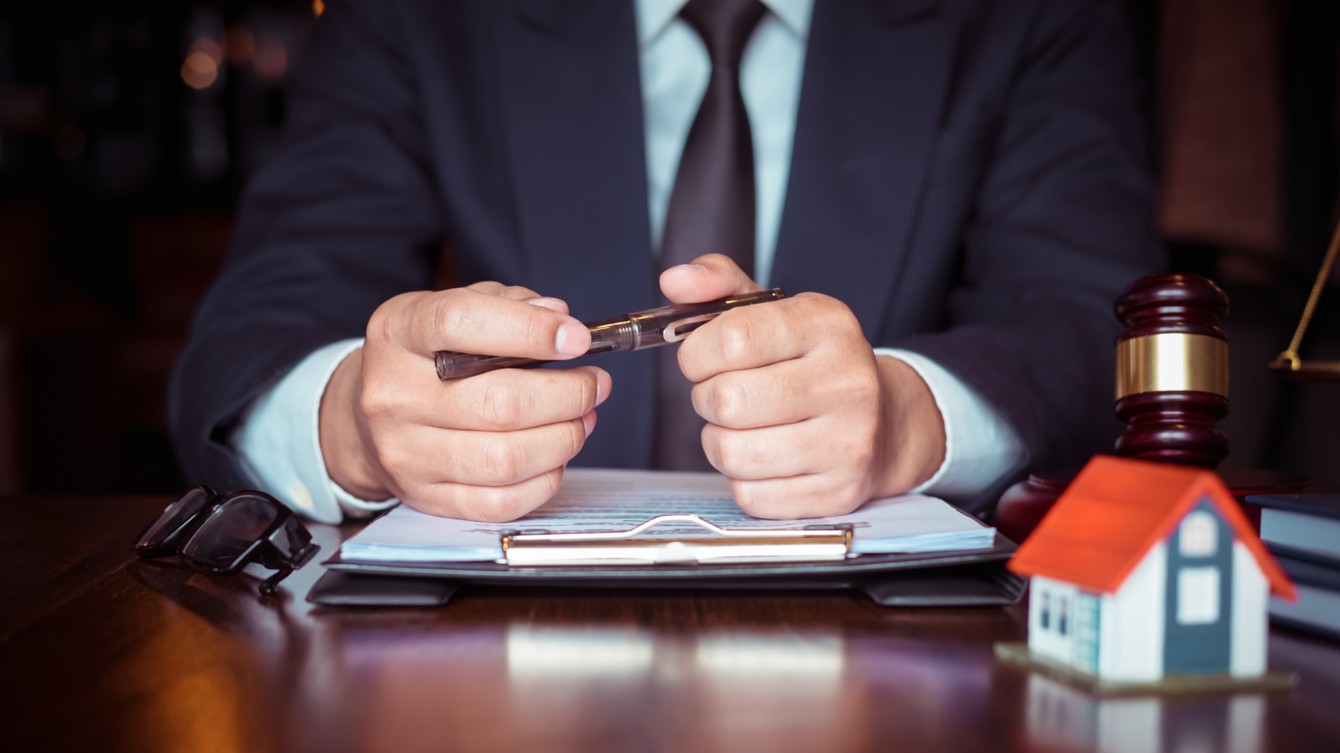 Private Treaties vs Auction Sales SF Capital